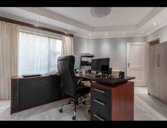 4 BEDROOM HOUSE FOR SALE IN MEYERSDAL